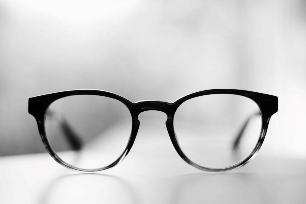 black frames with blurred background